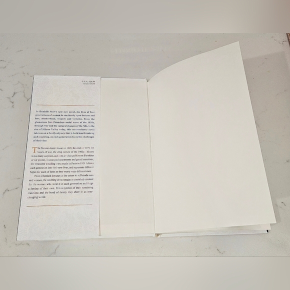 The Wedding Dress: A Novel Danielle Steel Hardcover Book Romance - Picture 4 of 7